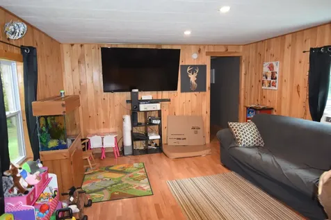 4 Turf Way Newport NH 03773