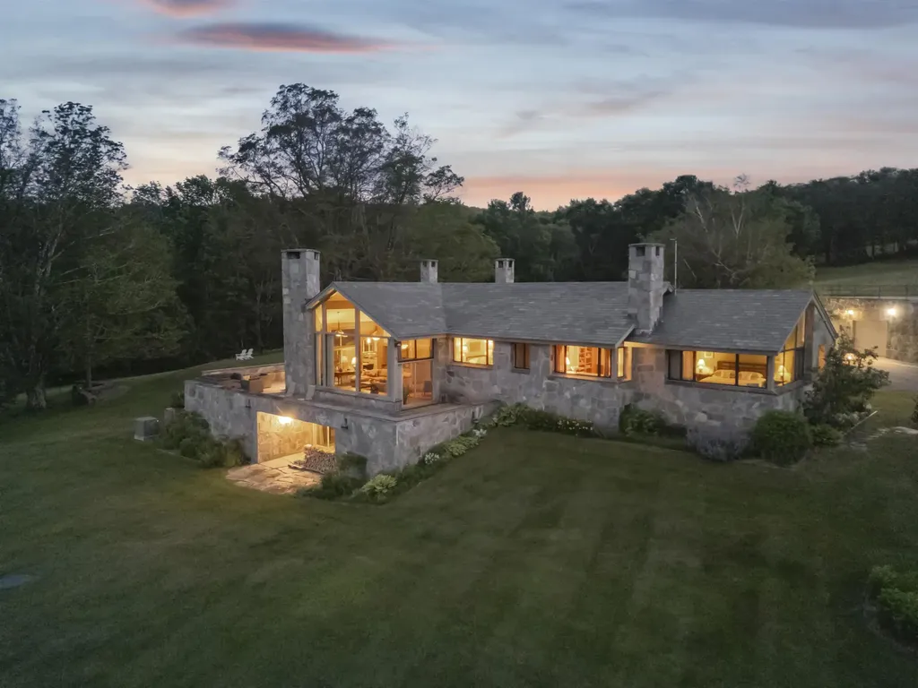 611 Simmons Road Andover VT 05143