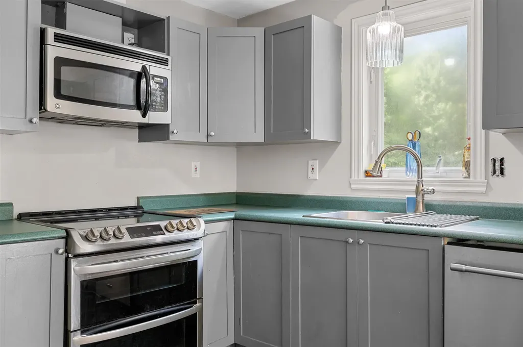 26 Conti Circle Barre Town VT 05641