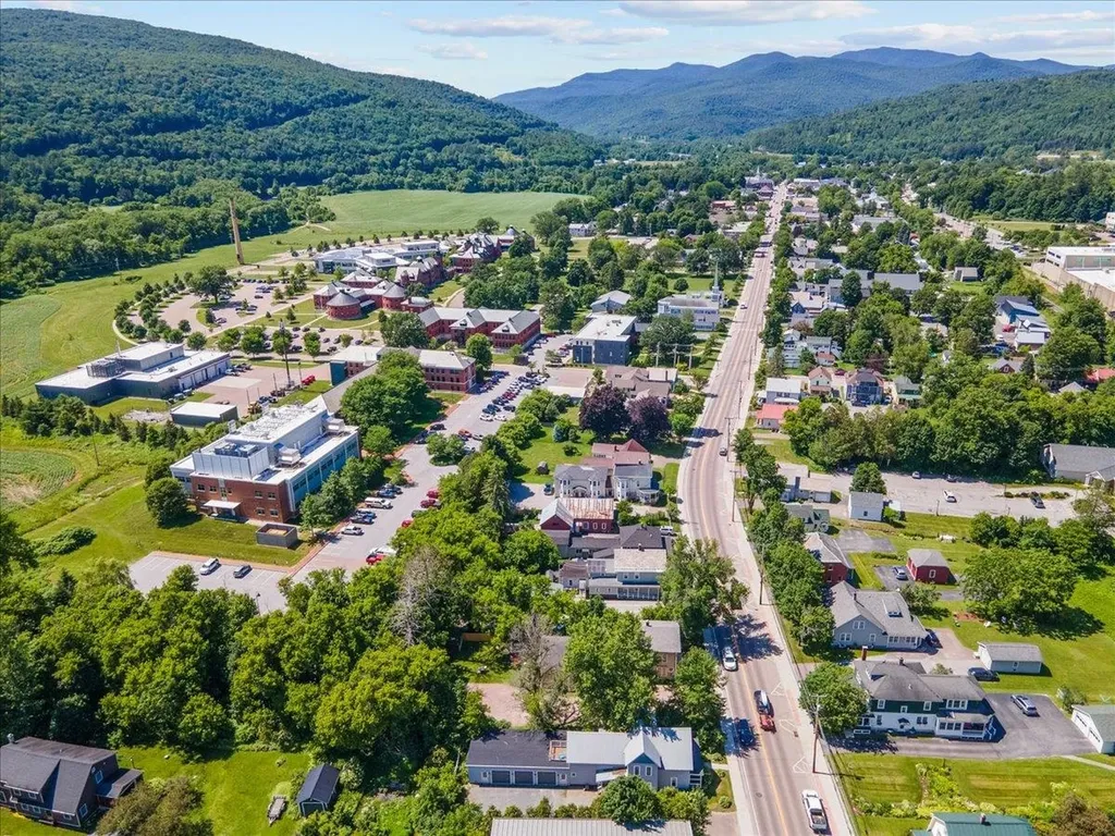 143 South Main Street Waterbury VT 05676