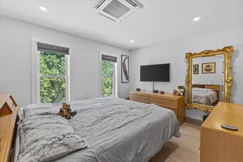 143 South Main Street Waterbury VT 05676