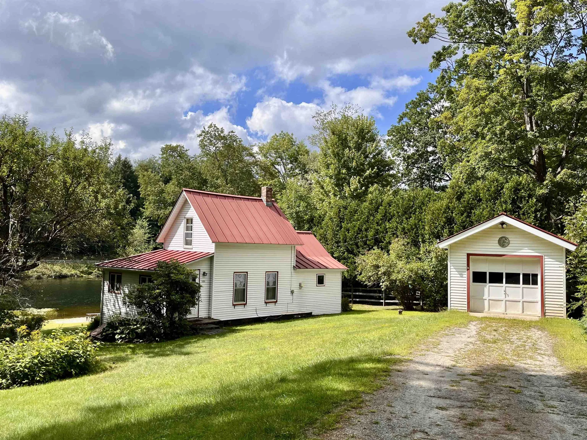 121 East Lake Road Ludlow VT 05149