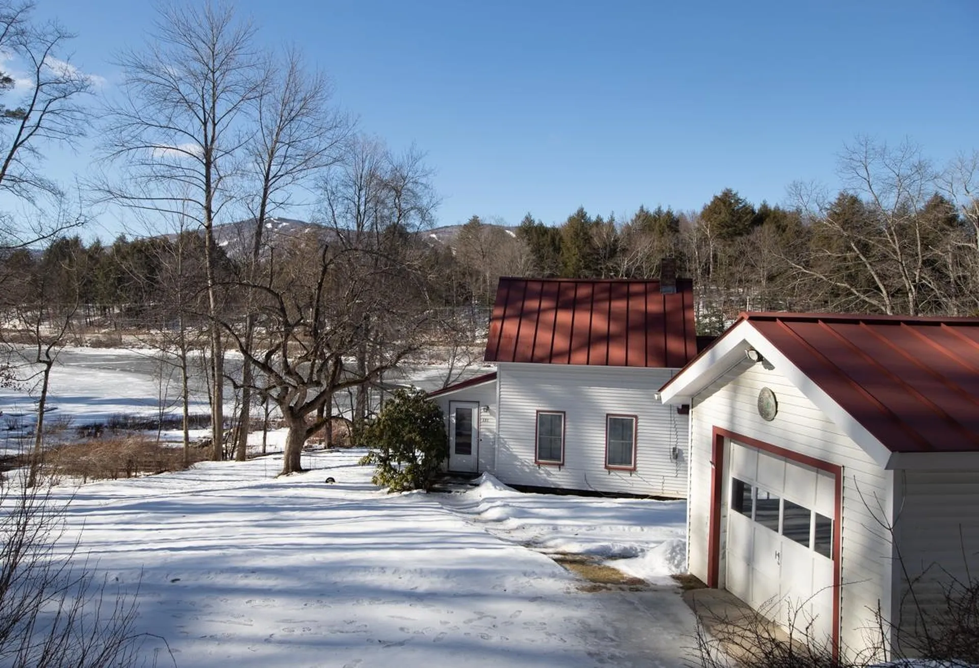 121 East Lake Road Ludlow VT 05149