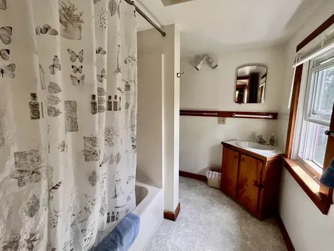 121 East Lake Road Ludlow VT 05149