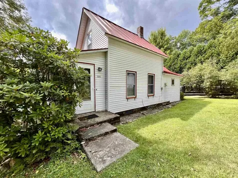 121 East Lake Road Ludlow VT 05149