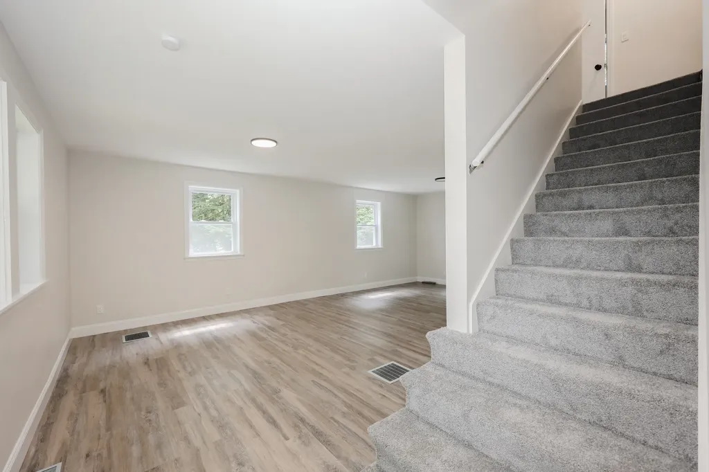 20 Mountain Road Epsom NH 03234