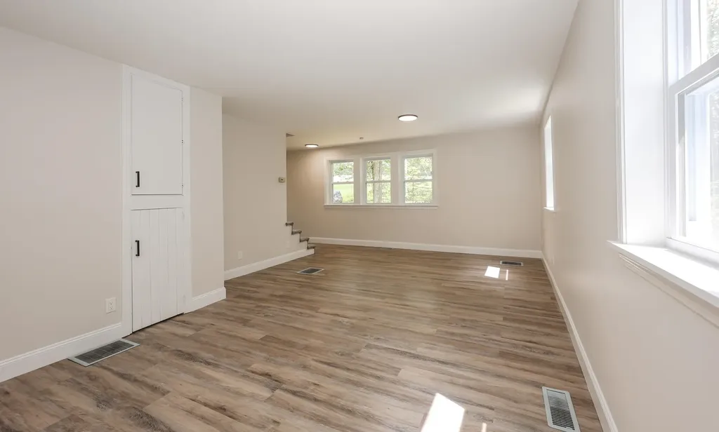 20 Mountain Road Epsom NH 03234