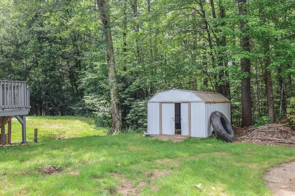 20 Mountain Road Epsom NH 03234