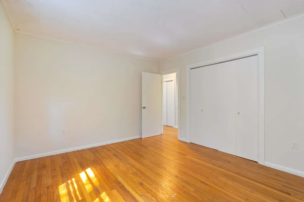 357 Southside Road York ME 03909-5136