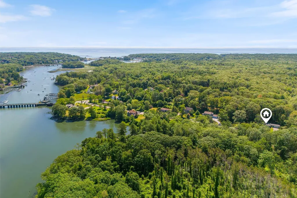 357 Southside Road York ME 03909-5136