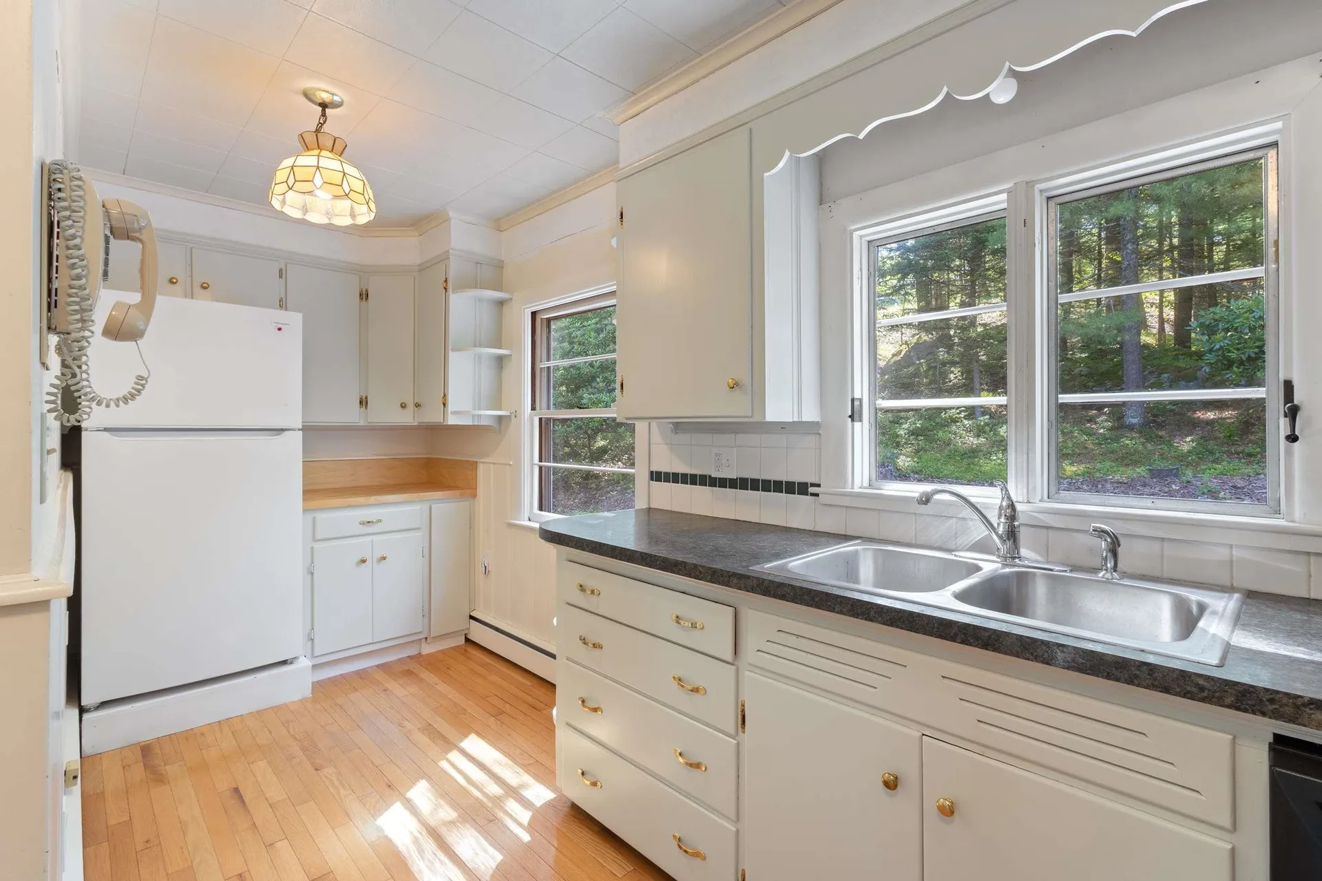 357 Southside Road York ME 03909-5136