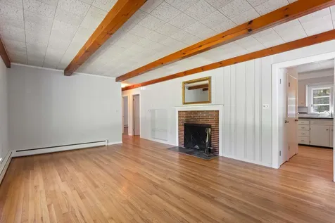 357 Southside Road York ME 03909-5136