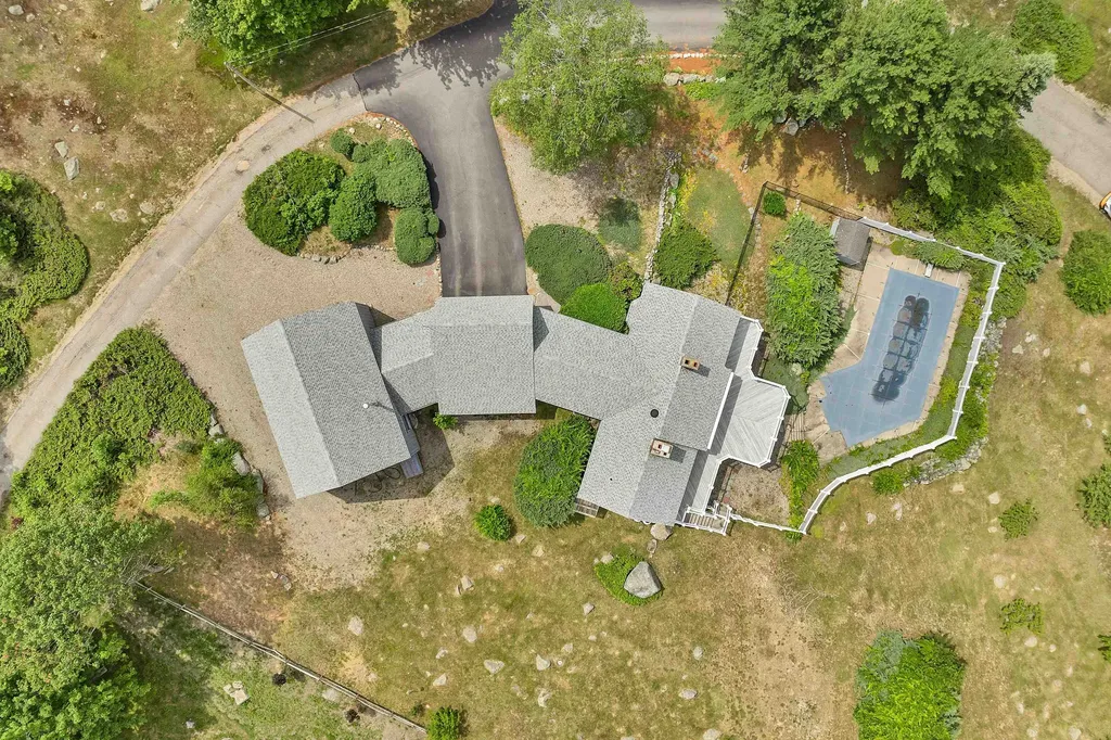 36 Blueberry Hill Road Wolfeboro NH 03894