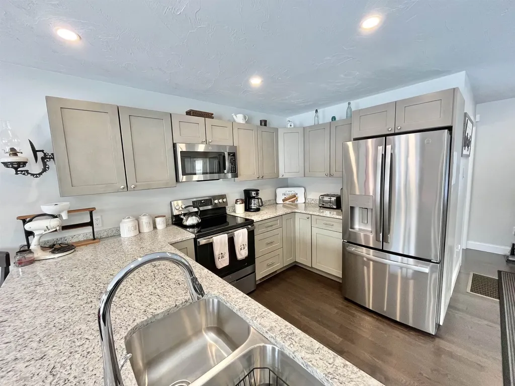 4A Junior's Way Dover VT 05356