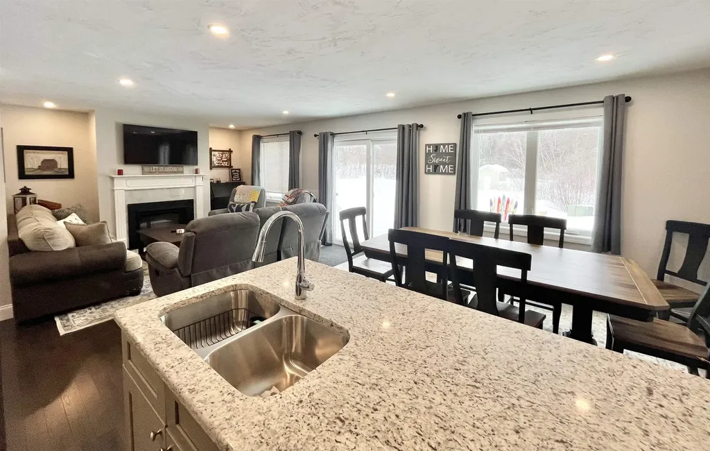 4a Junior's Way Dover VT 05356