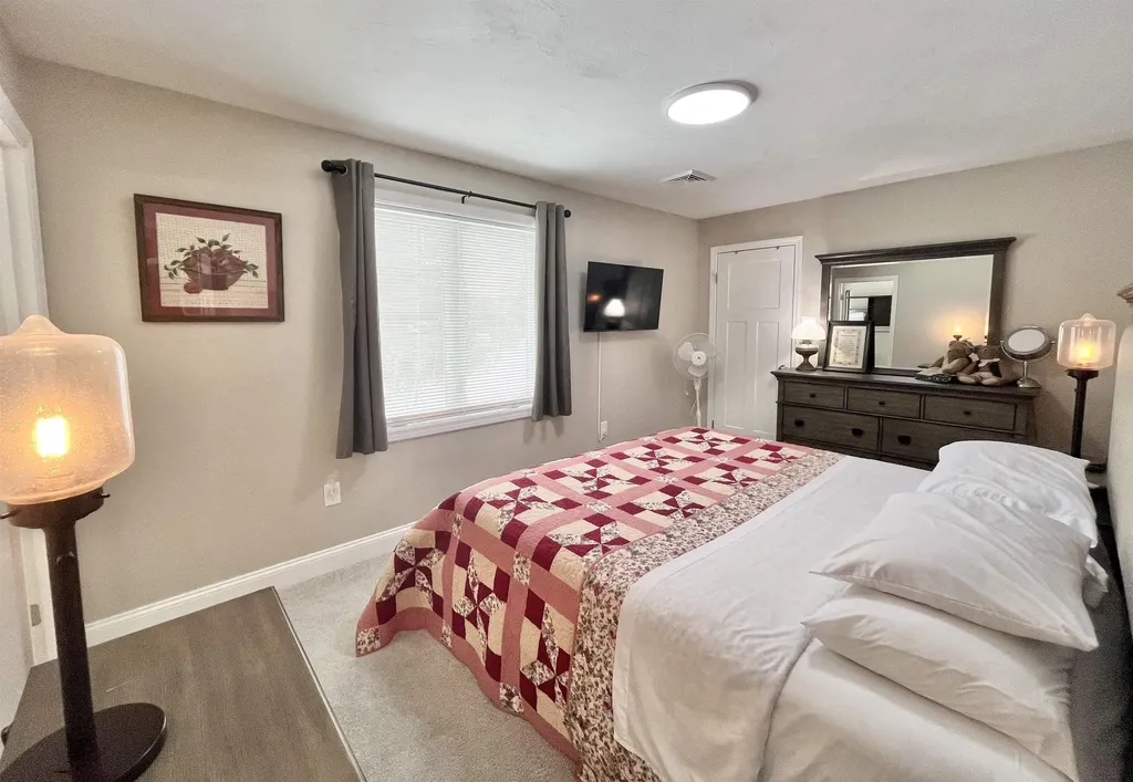 4a Junior's Way Dover VT 05356