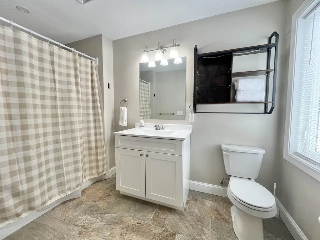 4a Junior's Way Dover VT 05356