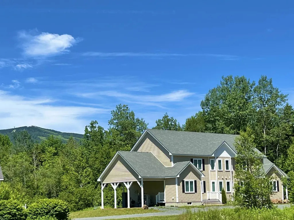 4a Junior's Way Dover VT 05356