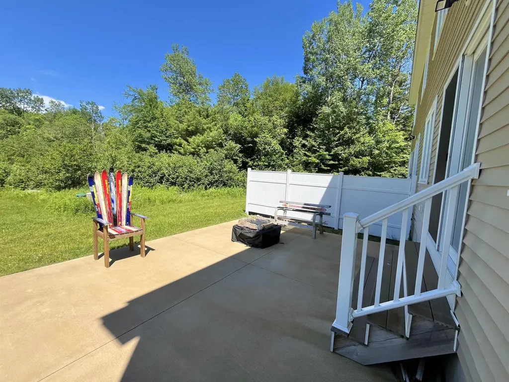 4a Junior's Way Dover VT 05356