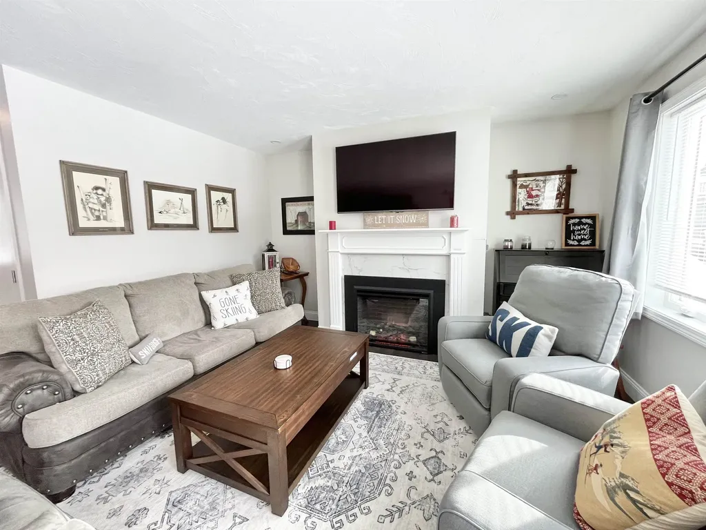 4a Junior's Way Dover VT 05356