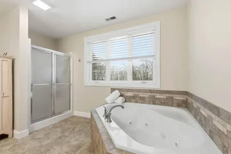 22 Ryan Farm Road Windham NH 03087