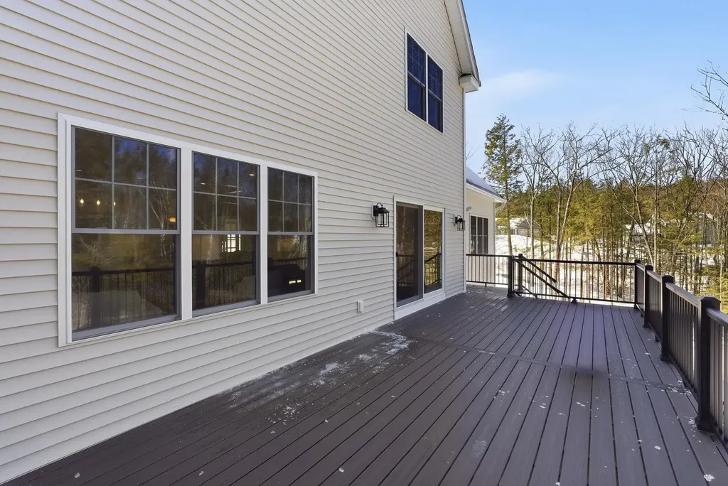 5 Sawmill Lane New Boston NH 03070