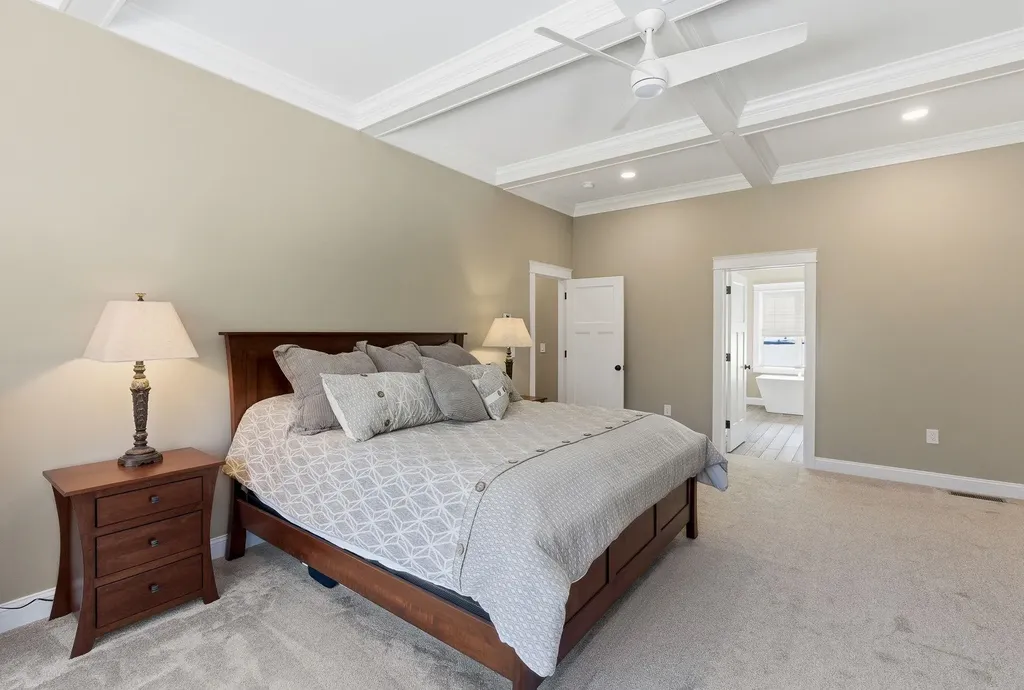 5 Sawmill Lane New Boston NH 03070