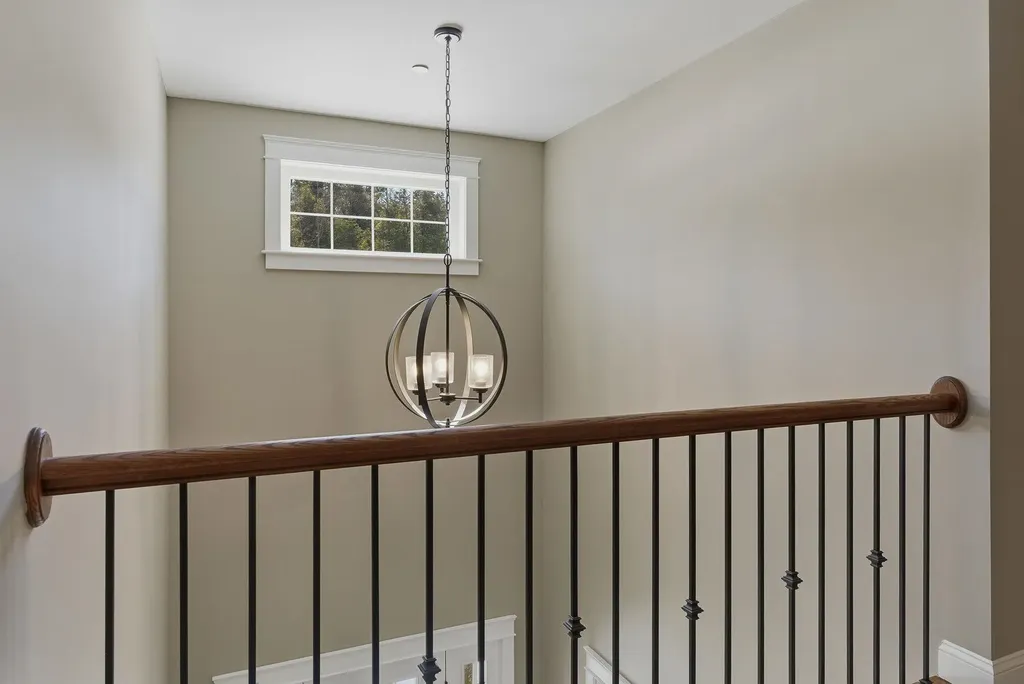 5 Sawmill Lane New Boston NH 03070