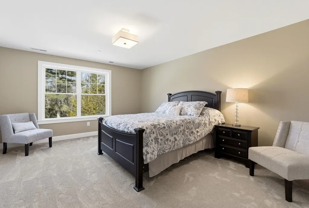 5 Sawmill Lane New Boston NH 03070