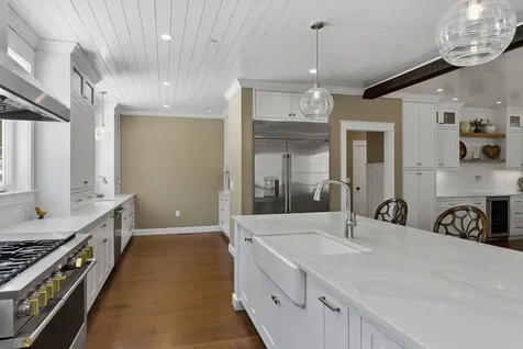 5 Sawmill Lane New Boston NH 03070