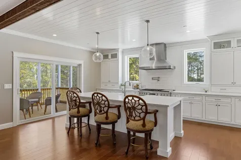 5 Sawmill Lane New Boston NH 03070