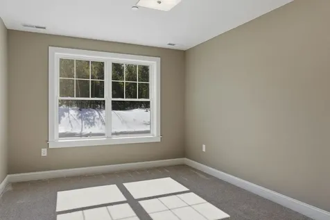 5 Sawmill Lane New Boston NH 03070