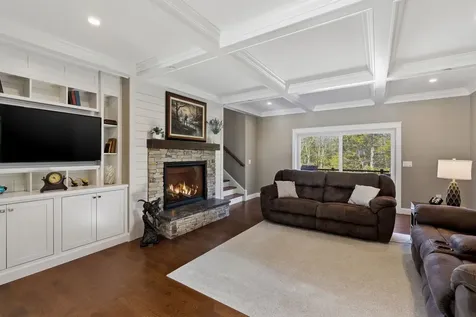 5 Sawmill Lane New Boston NH 03070