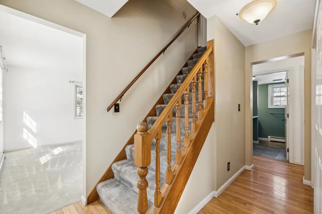 192 Cross Street Hartford VT 05001