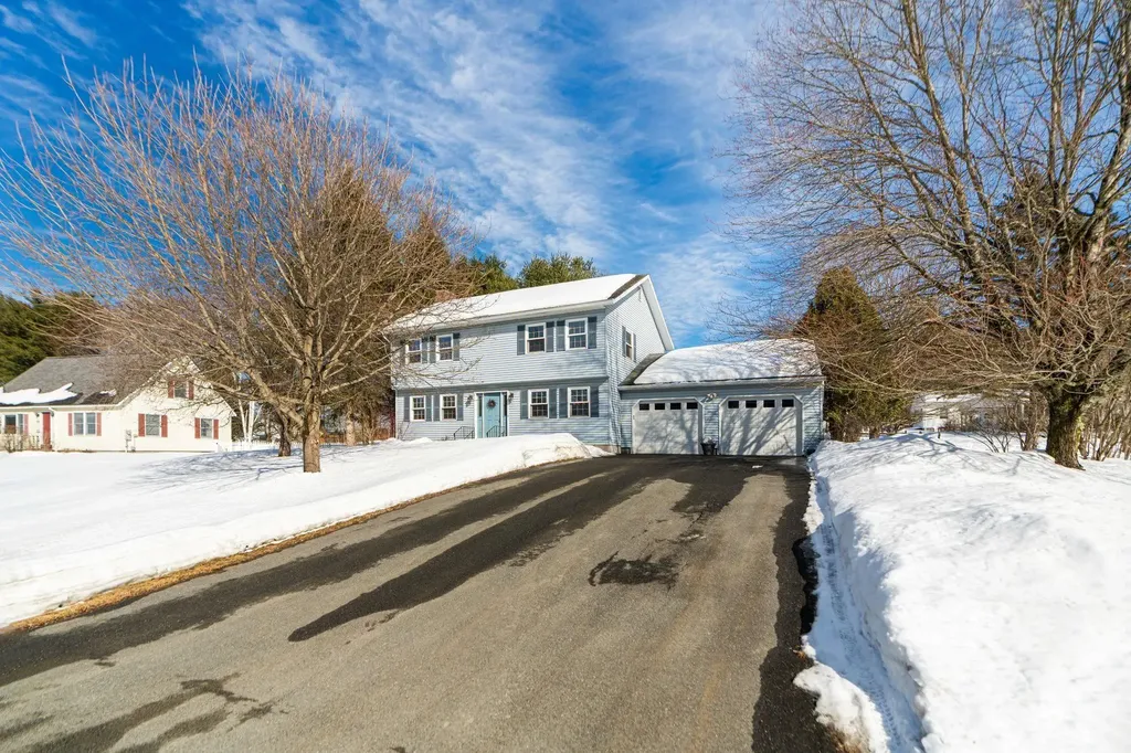 192 Cross Street Hartford VT 05001