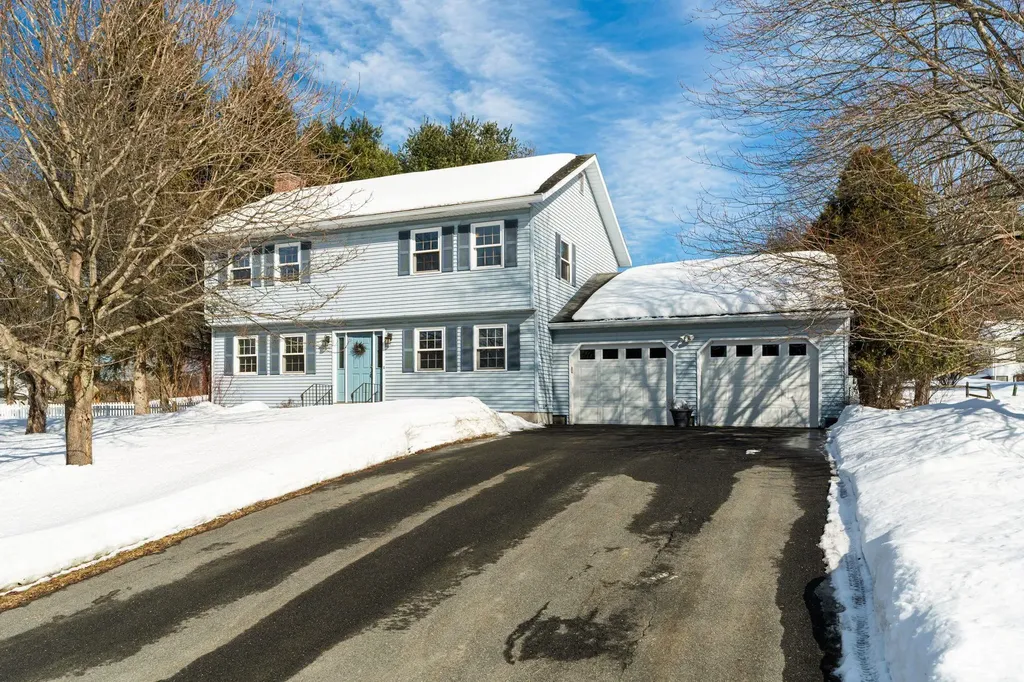 192 Cross Street Hartford VT 05001