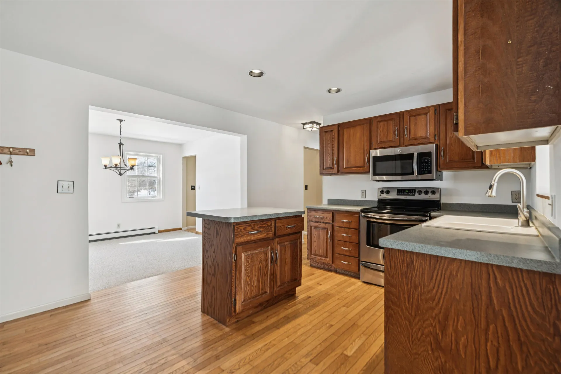 192 Cross Street Hartford VT 05001