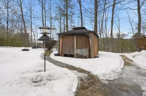 89 Moose Club Park Road Goffstown NH 03045