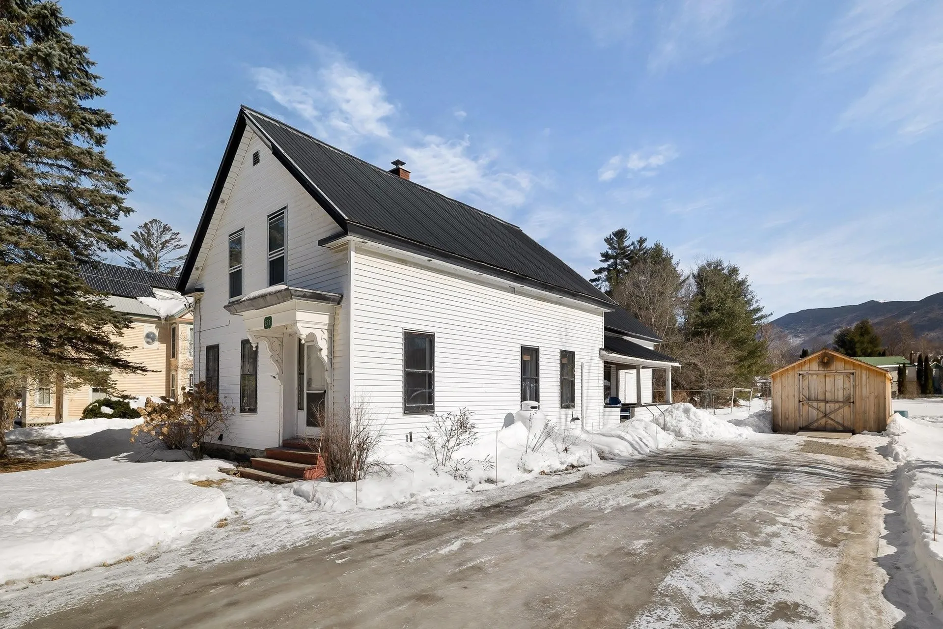 227 Hollow Road Waterbury VT 05677