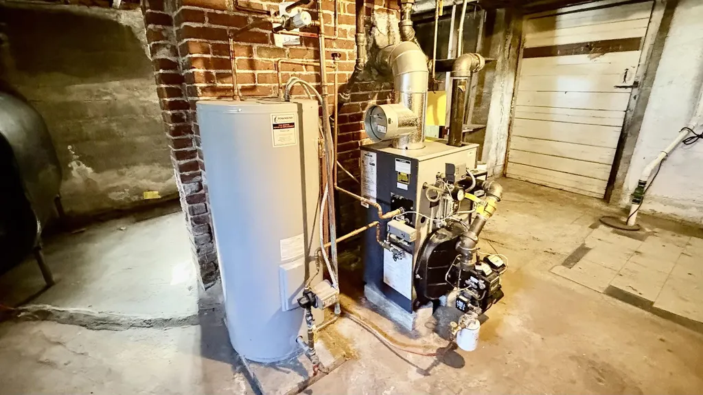 274 Ray Street Manchester NH 03104