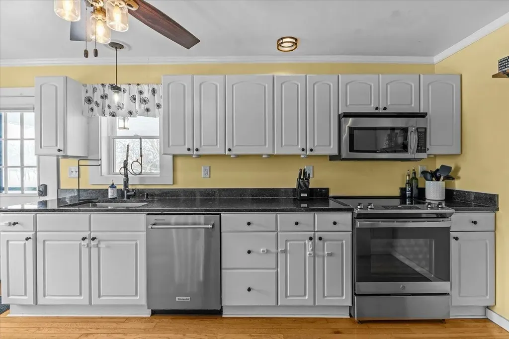 205 Us Route 2 Grand Isle VT 05458