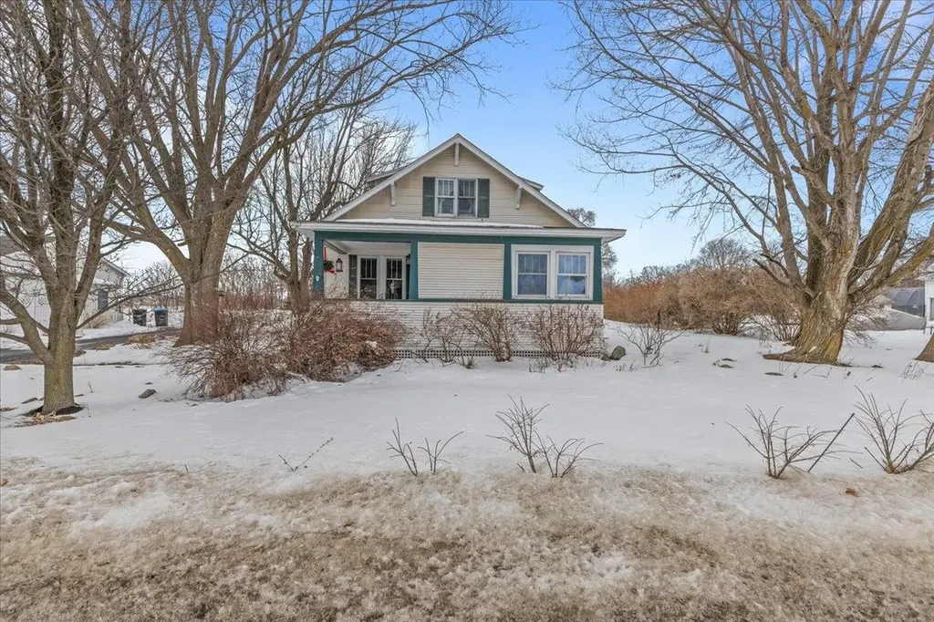 205 Us Route 2 Grand Isle VT 05458