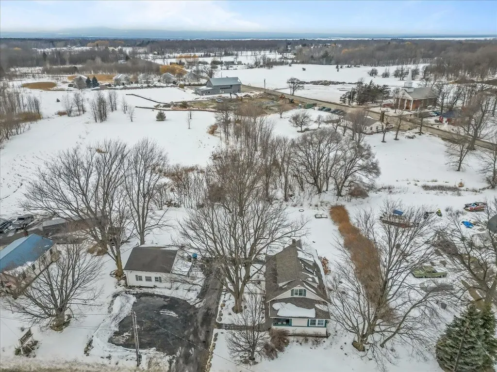 205 Us Route 2 Grand Isle VT 05458