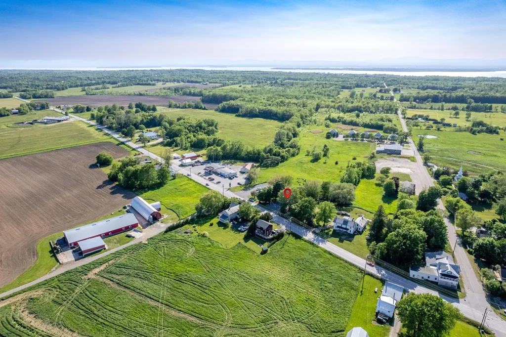 205 Us Route 2 Grand Isle VT 05458