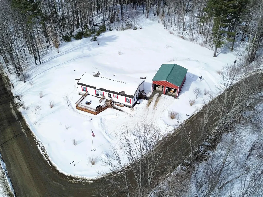 11 Clement Drive Landaff NH 03585