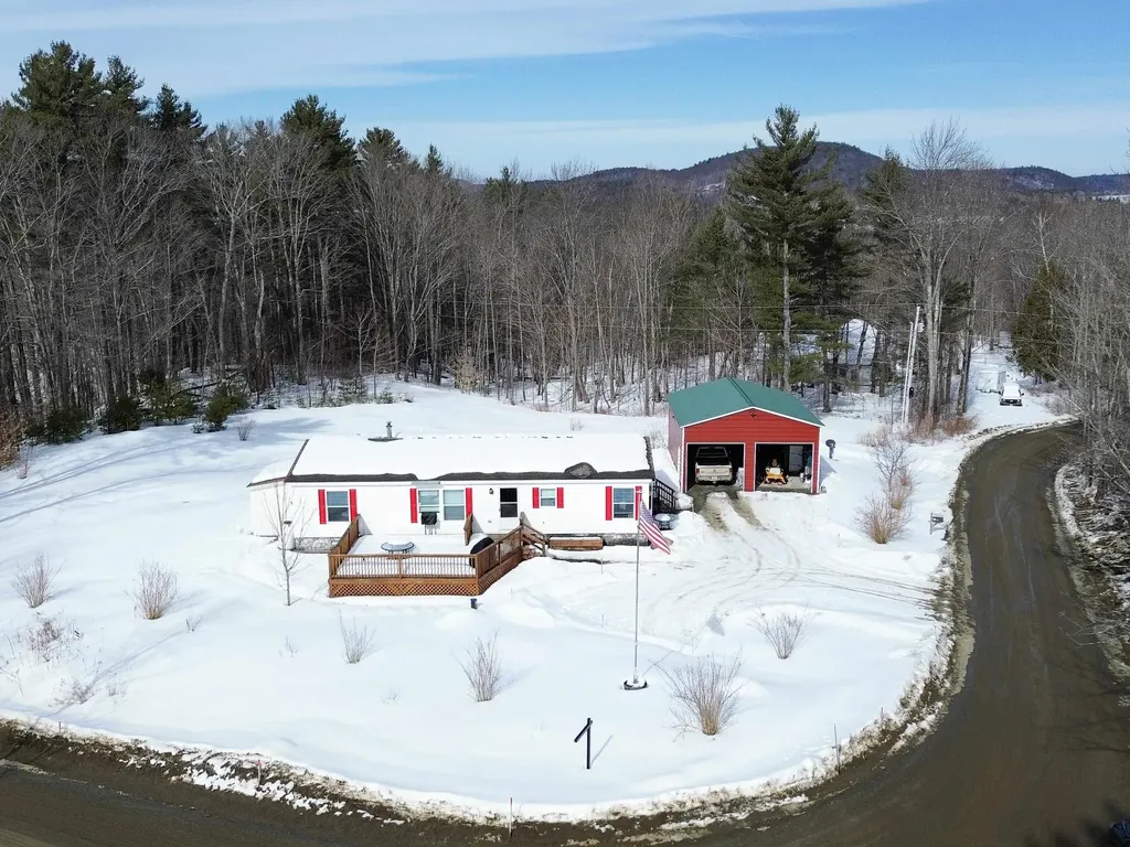 11 Clement Drive Landaff NH 03585