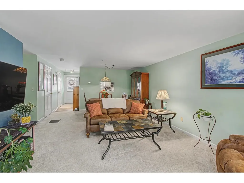 8 Arthur Court Burlington VT 05401