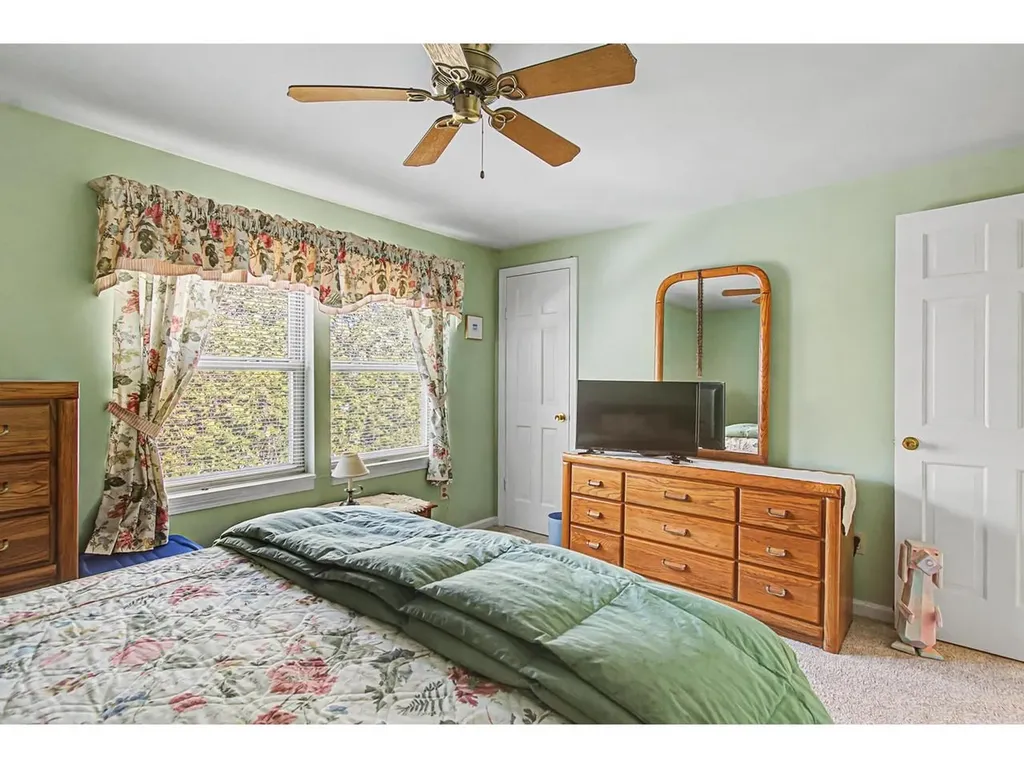 8 Arthur Court Burlington VT 05401