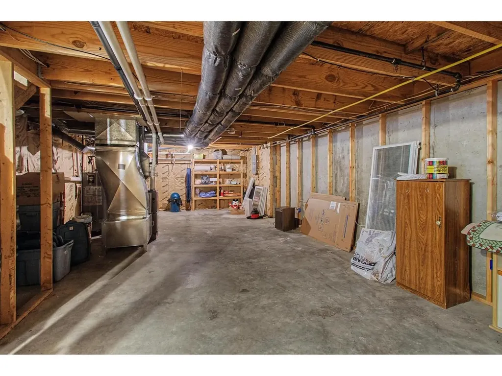 8 Arthur Court Burlington VT 05401