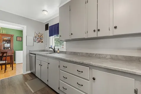 117 Airport Road Hartford VT 05001